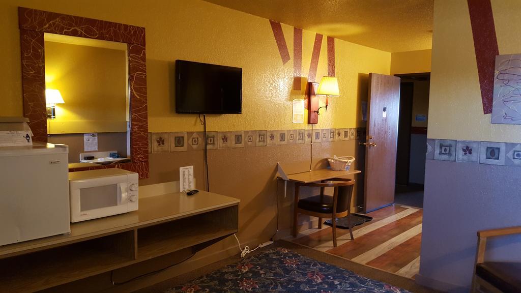Earth Inn Motel - Jackson Luaran gambar