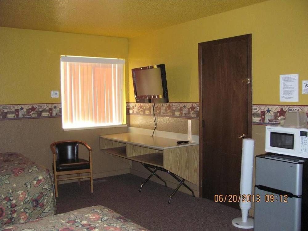 Earth Inn Motel - Jackson Luaran gambar